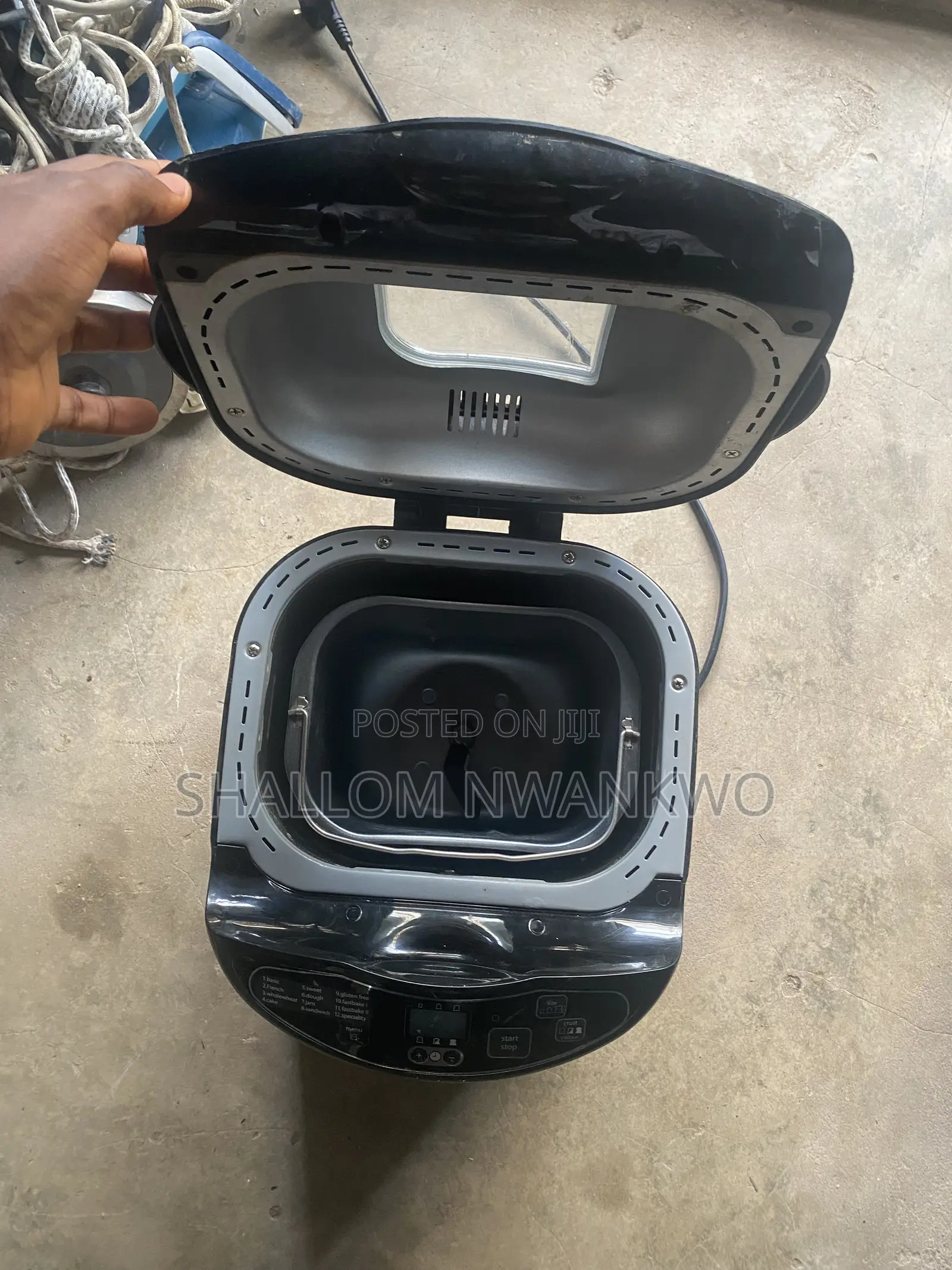 Russell Hobbs Fast Bake Breadmaker