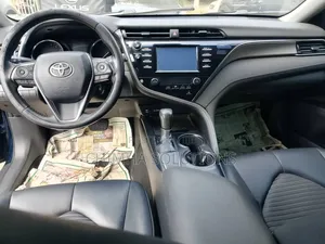Toyota Highlander SE 2012 Blue