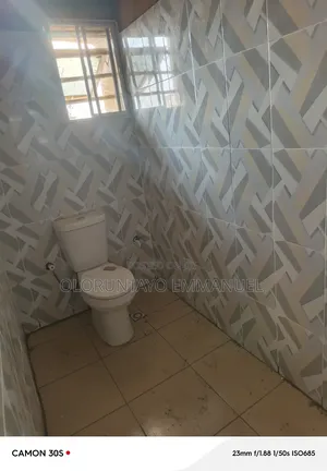2bdrm Block of Flats in Chikakore, Kubwa for rent