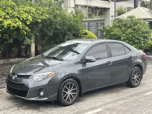 Toyota Corolla 2016 Gray