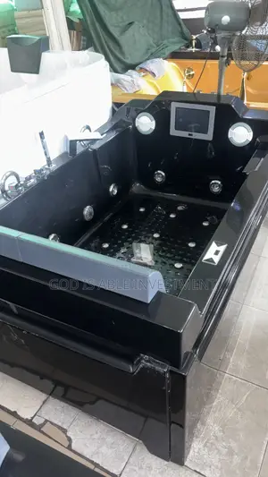 Black Jacuzzi With Tv Set