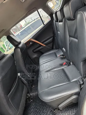 Toyota RAV4 Limited 4dr SUV (2.5L 4cyl 6A) 2018 Silver