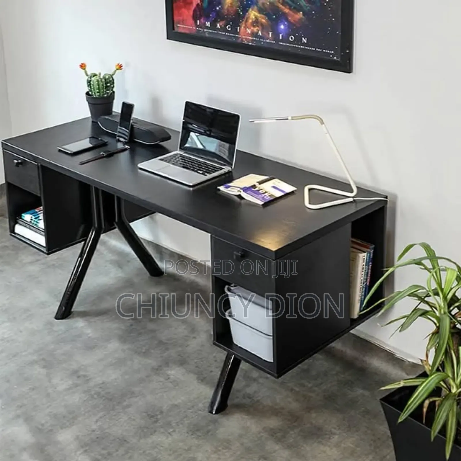 Cupio Desk (Executive Work Table)