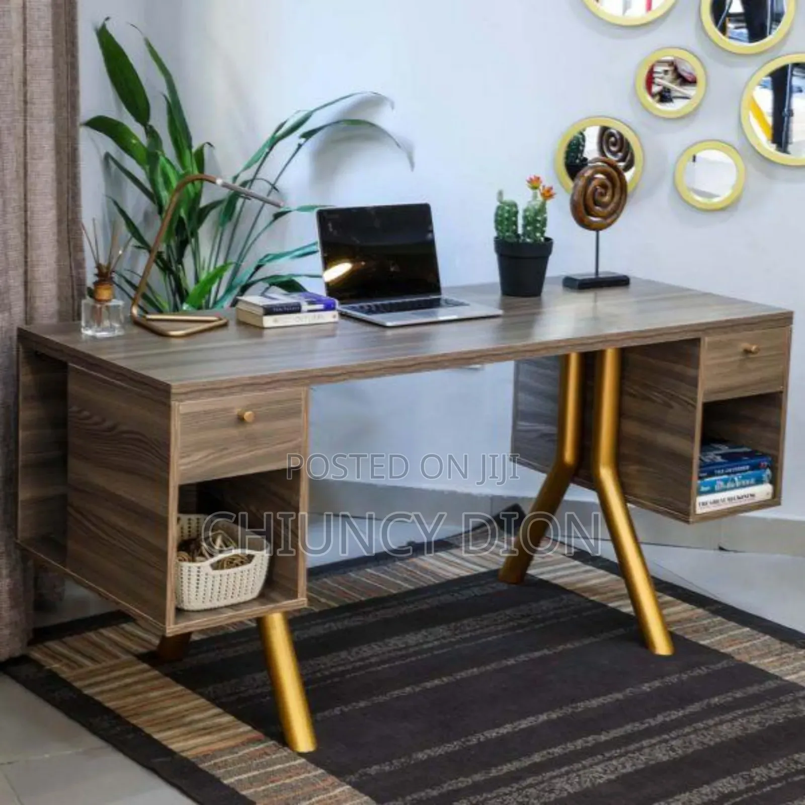 Cupio Desk (Executive Work Table)