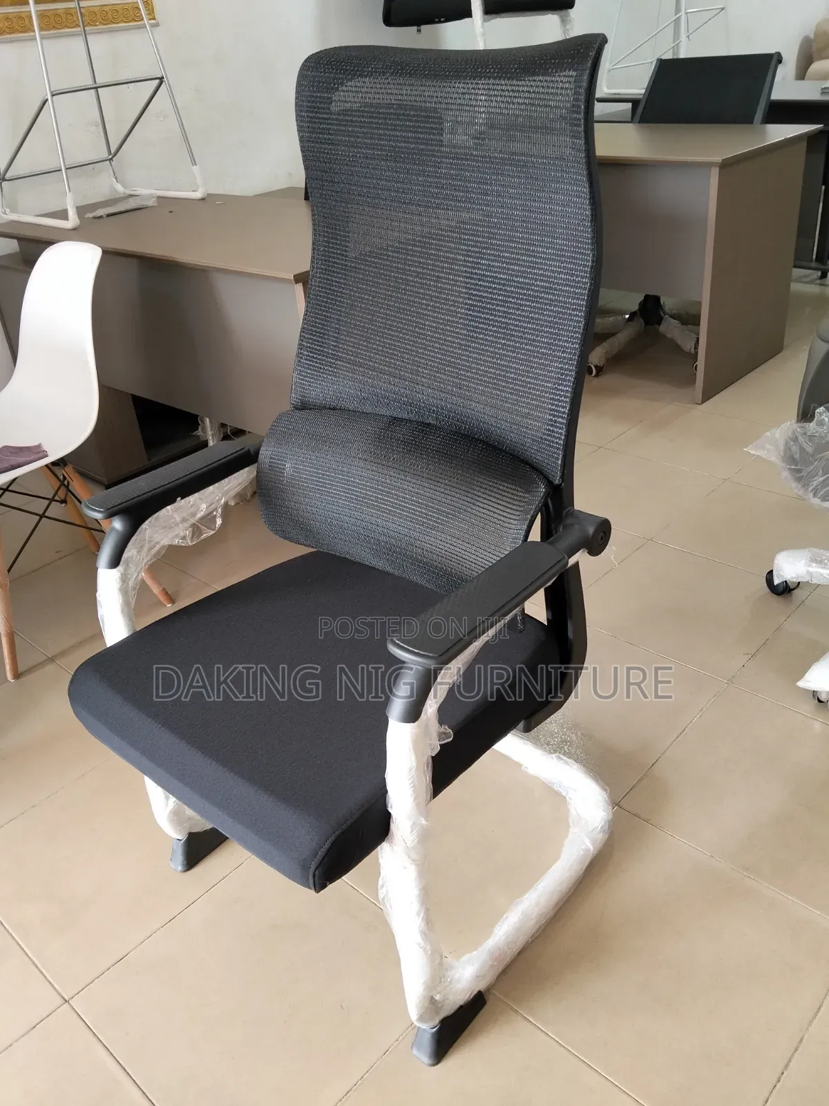 Lumber Support Visitors Chairs