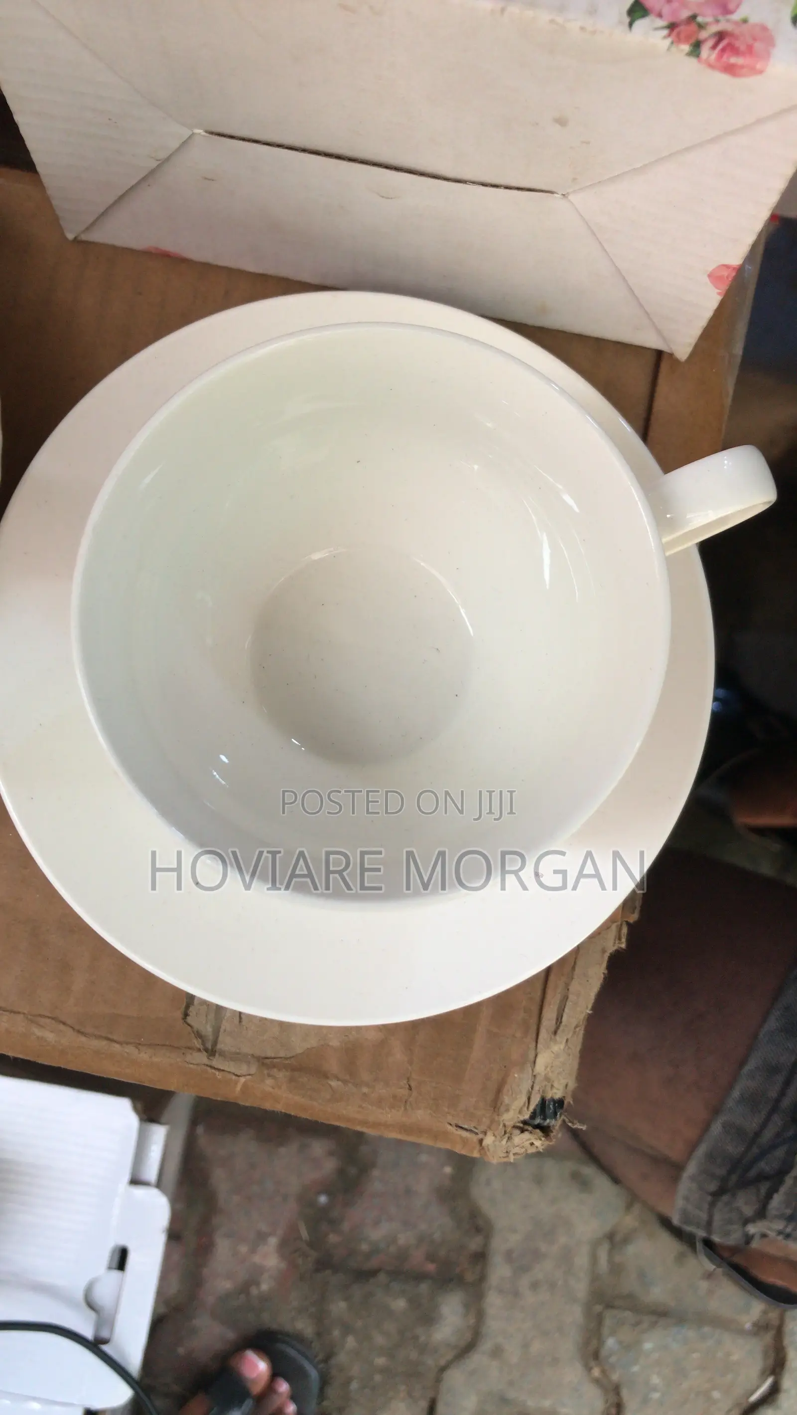 6 Cup 6 Saucer (Plain White)