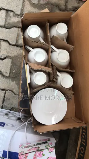 6 Cup 6 Saucer (Plain White)