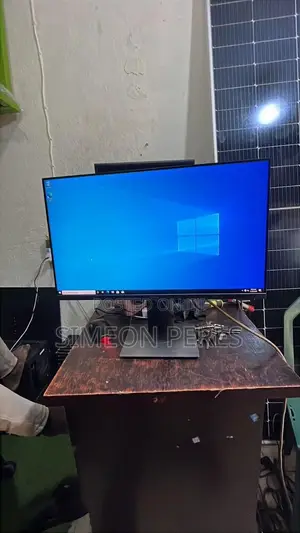 Uk Used Sharp Dell Monitor