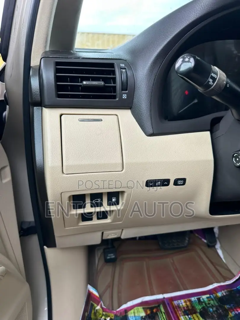 Lexus RX 350 2011 Gold