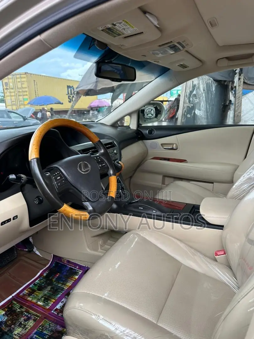Lexus RX 350 2011 Gold