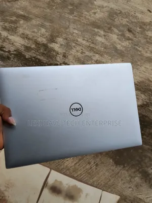 Laptop Dell Precision 5520 16GB Intel Core i7 SSD 256GB