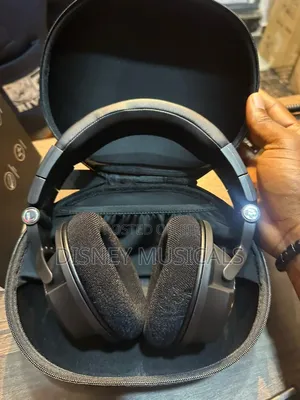 One Odio Monitor 8 Headphone