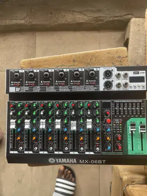 Yamaha 6-Channel Mixer Console