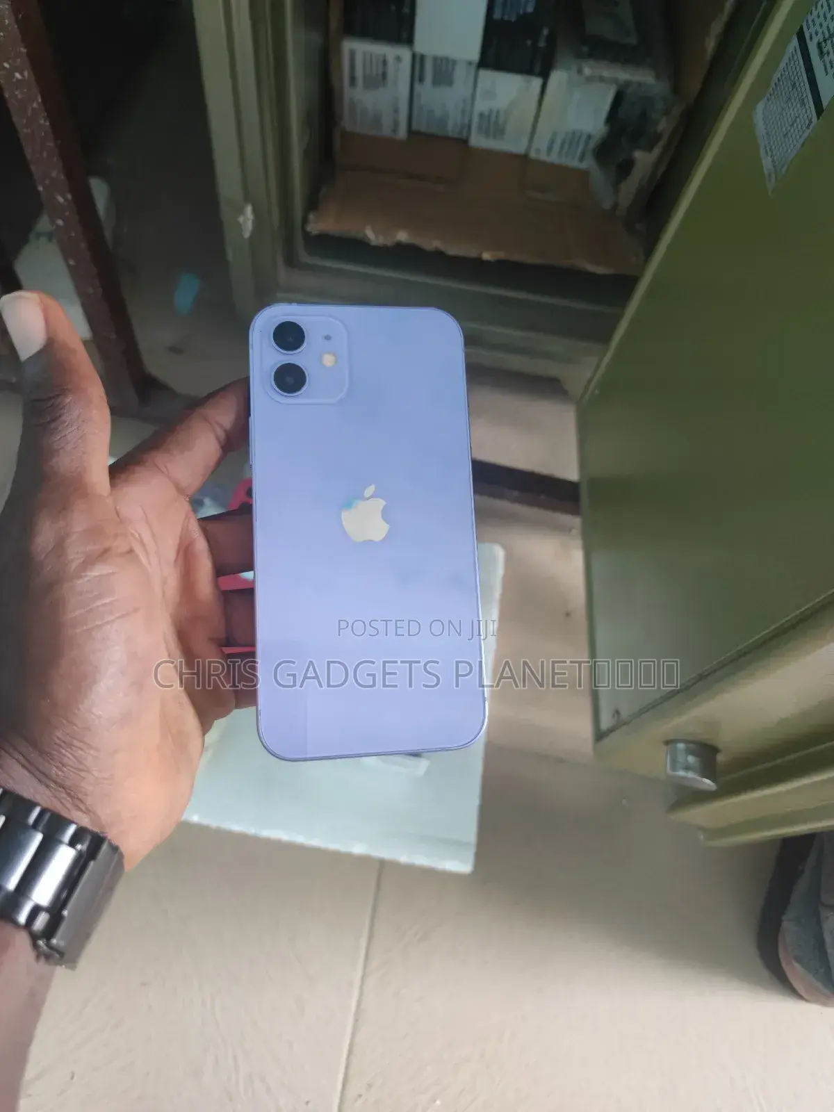 Apple iPhone 12 64 GB
