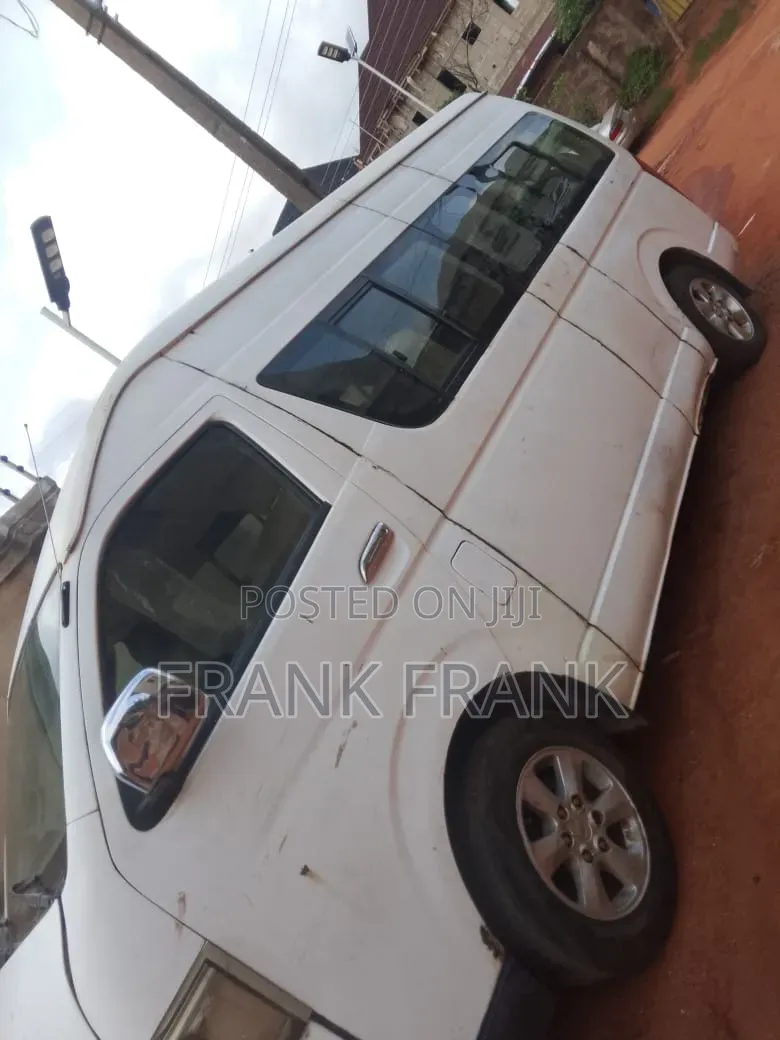 IVM 6600A 2010 White