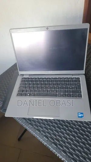 Laptop Dell Latitude 5320 16GB Intel Core i5 SSD 256GB