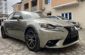 Lexus IS 250 4WD 2015 Green