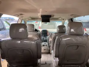 Toyota Sienna XLE FWD 2006 Red