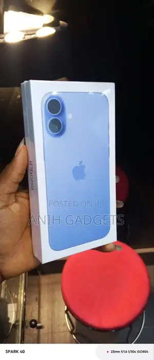 New Apple iPhone 16 Plus 128 GB Blue