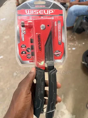 Hand Riveter Wise Up