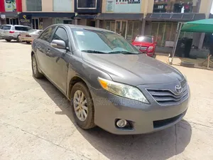 Toyota Camry 2010 Gray