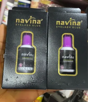Navina Eyelash Glue