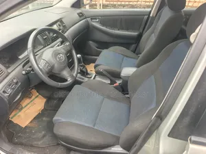 Toyota Corolla Liftback 2005 Silver