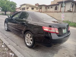 Toyota Camry LE 4dr Sedan (2.5L 4cyl 6AM) 2010 Black