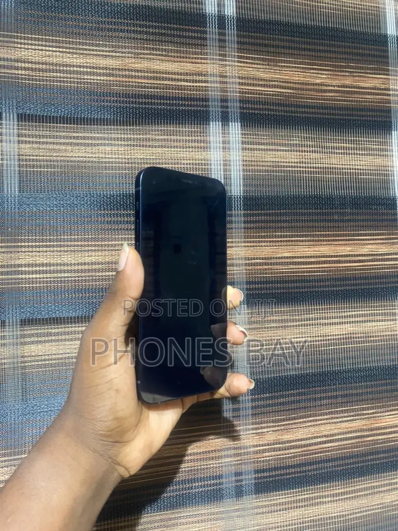 Apple iPhone 12 64 GB Black