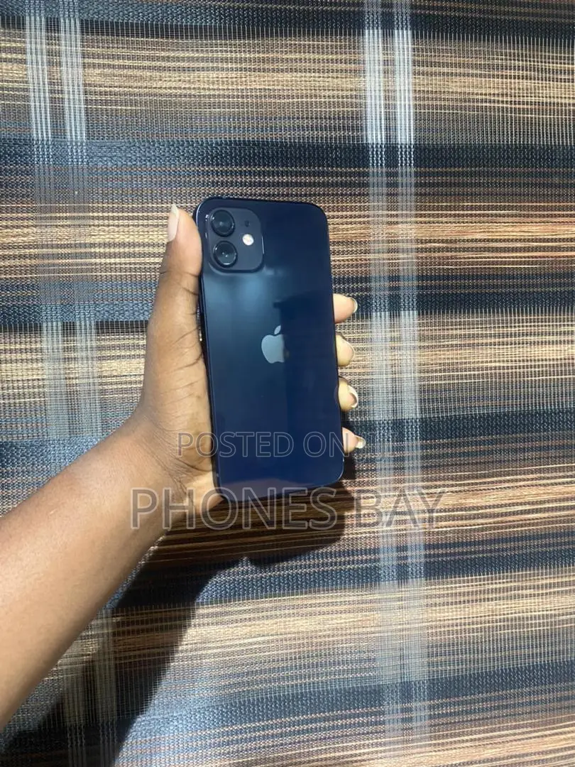 Apple iPhone 12 64 GB Black