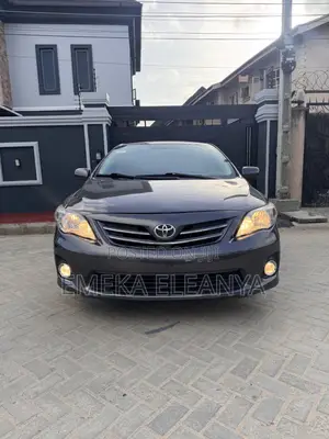 Toyota Corolla LE Special Edition 4dr Sedan (1.8L 4cyl 4A) 2013 Gray