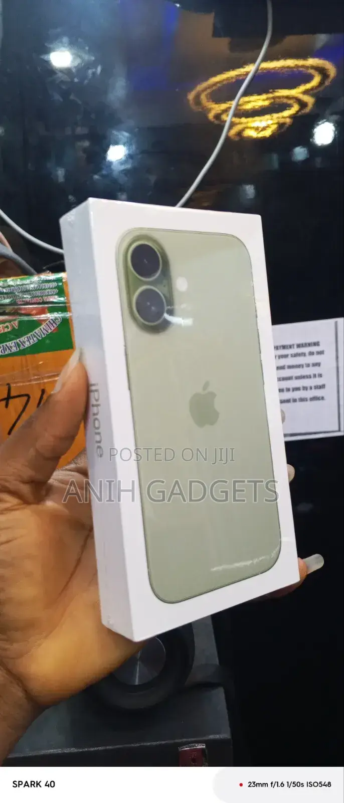 New Apple iPhone 17 256 GB Green