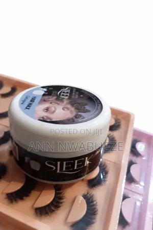 Sleek Hair Wax (Edge Control)