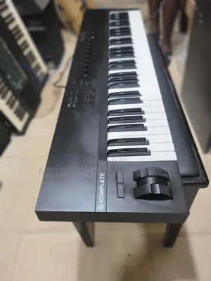 Komplete Kontrol Midi 61