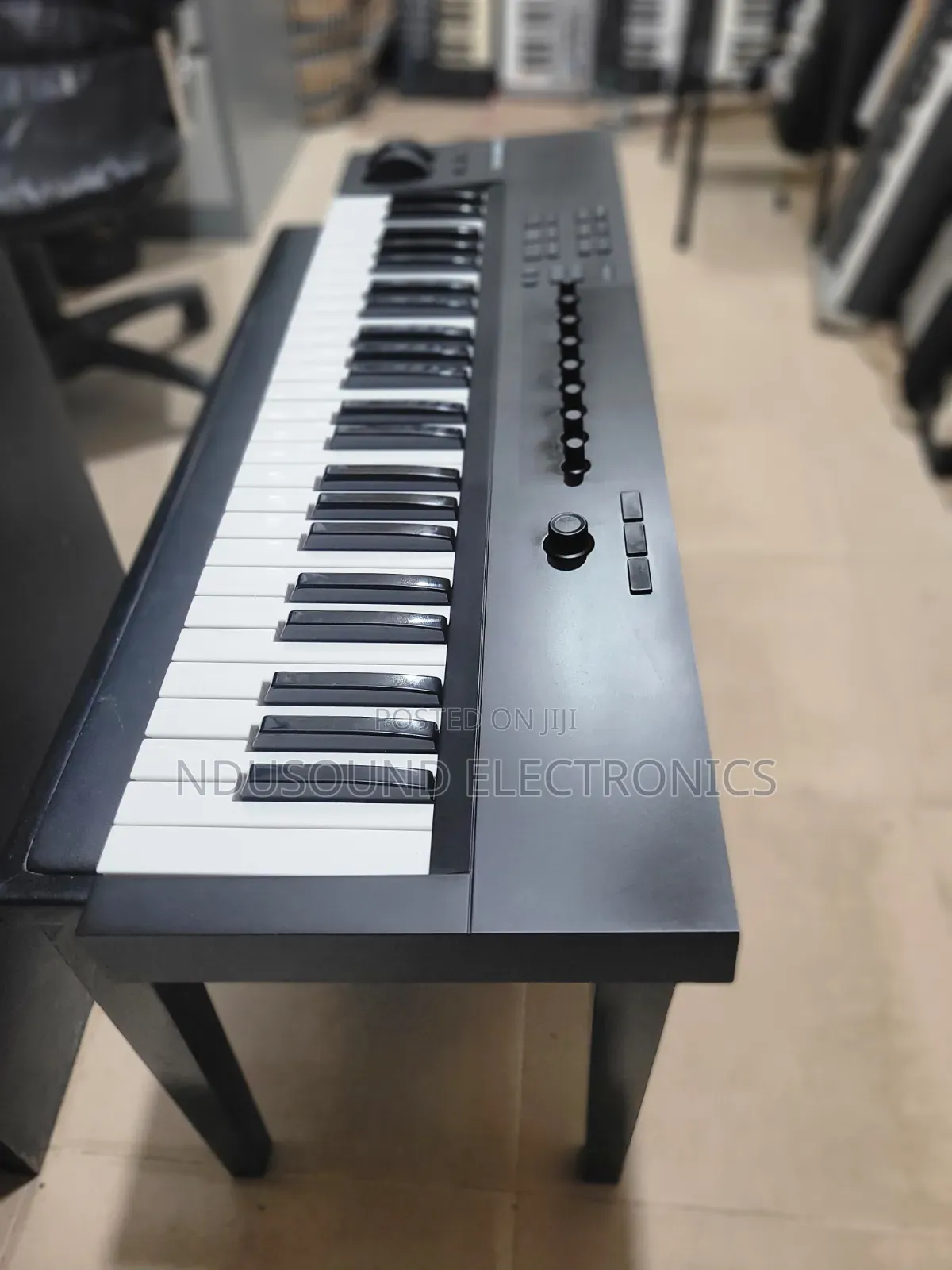 Komplete Kontrol Midi 61