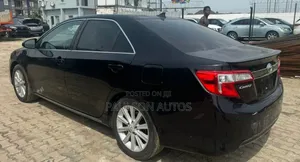 Toyota Camry XLE 4dr Sedan (2.5L 4cyl 6A) 2012 Black