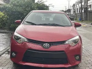 Toyota Corolla 2016 Red