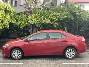 Toyota Corolla 2016 Red