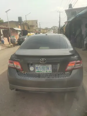 Toyota Camry 2011 Gray