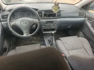 Toyota Corolla Liftback 2002 Silver