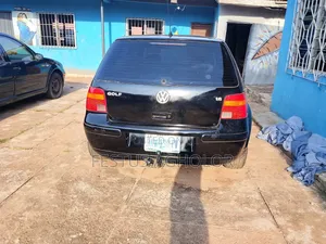 Volkswagen Golf 1.6 2003 Black