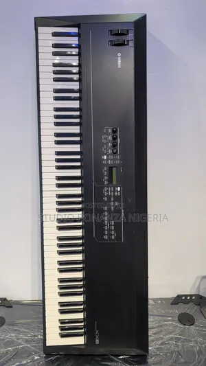 Yamaha Kx8 Studio Midi Controller Keyboard