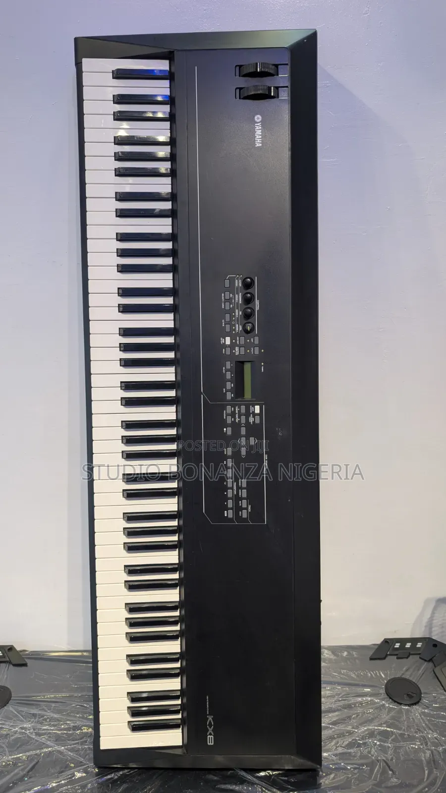 Yamaha Kx8 Studio Midi Controller Keyboard