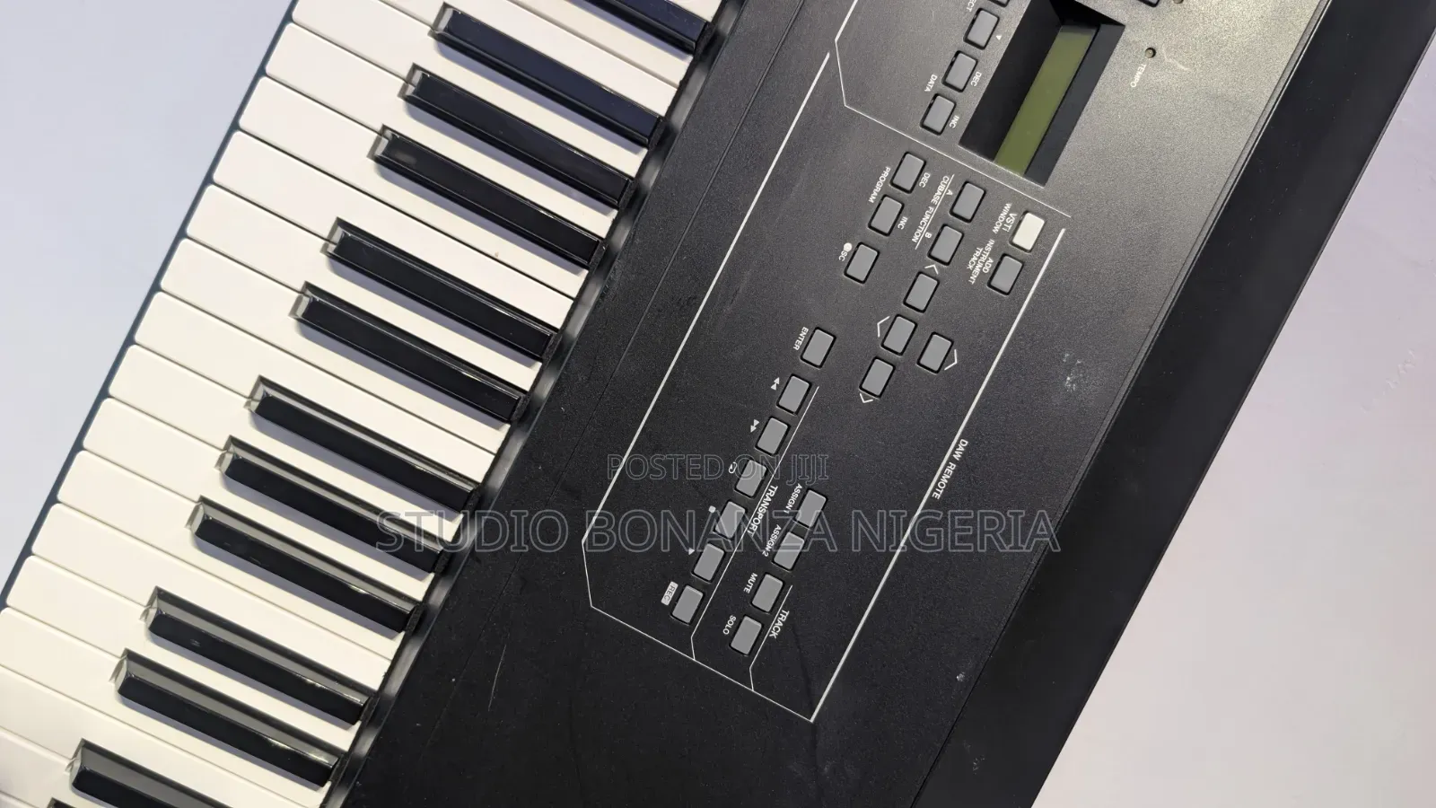 Yamaha Kx8 Studio Midi Controller Keyboard