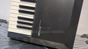 Yamaha Kx8 Studio Midi Controller Keyboard