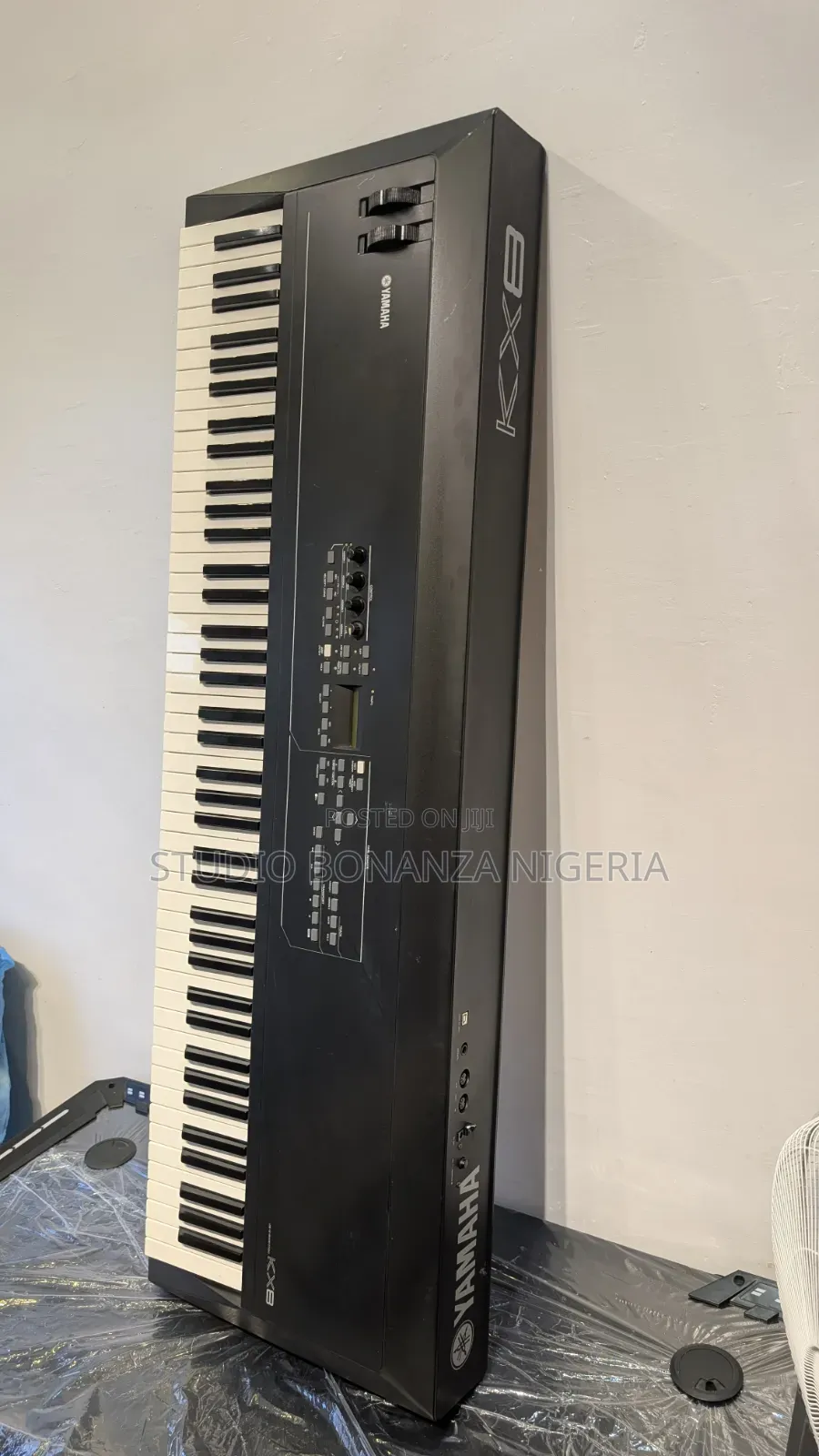 Yamaha Kx8 Studio Midi Controller Keyboard