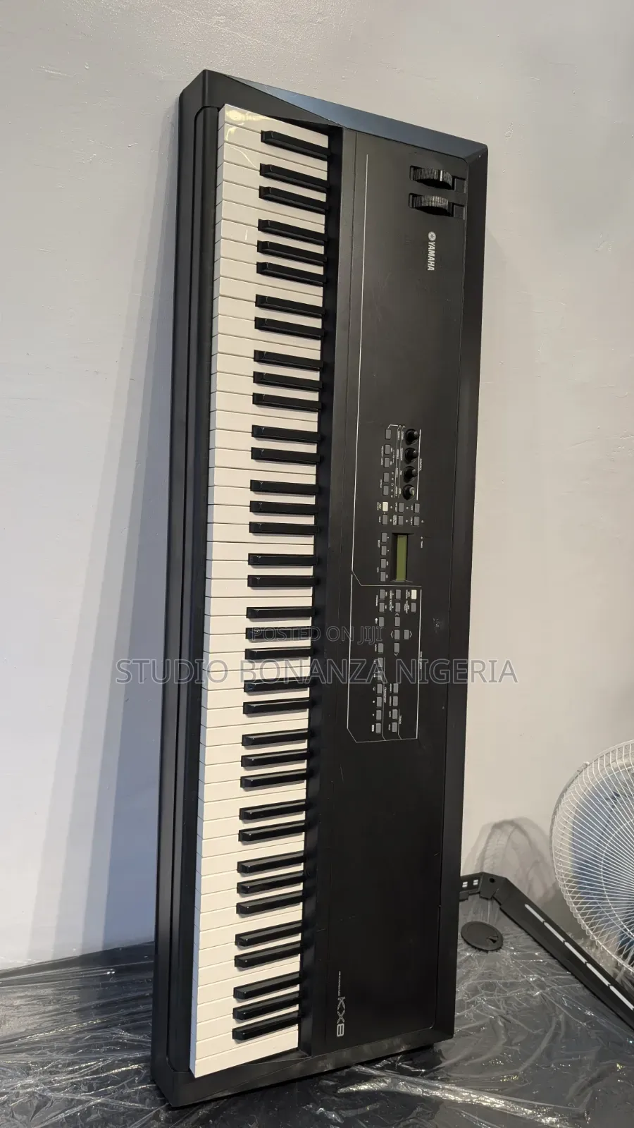 Yamaha Kx8 Studio Midi Controller Keyboard