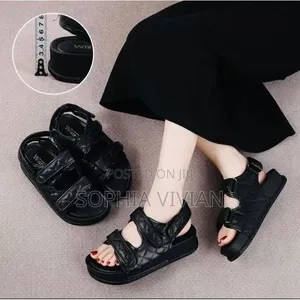 A Pair Of Women's Quality Shoe