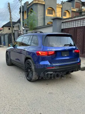 Mercedes-Benz GLB-Class 2021 Blue