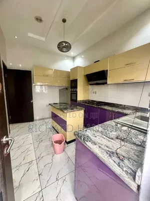 1bdrm Shared Apartment in Not-Mini-Flat for rent